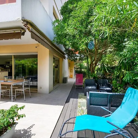 1-bedroom In Cannes, Quiet With Terrace, Perfect For Family