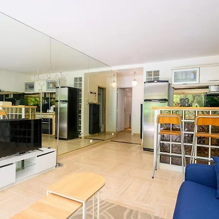 Apartment 1-bedroom In Cannes, Quiet With Terrace, Perfect For Family Cannes